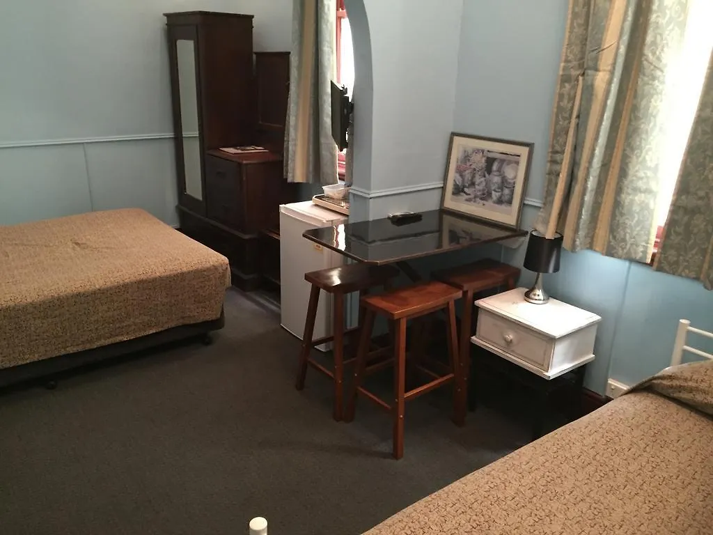*** 汽车旅馆 Criterion Hotel-Motel 洛坎普顿 澳大利亚